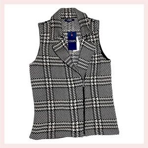 NWT CHAPS WOMENS SLEEVELESS VEST